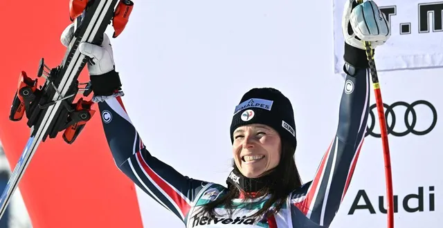 photo  romane miradoli sur le podium, deuxième du super-g de saint-moritz  &copy;  fabrice coffrini / afp 