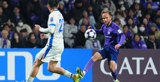 photo  valère germain sous les couleurs de son club japonais à hiroshima, le 10 décembre 2025.  &copy;  getty images via afp / yuichi masuda 