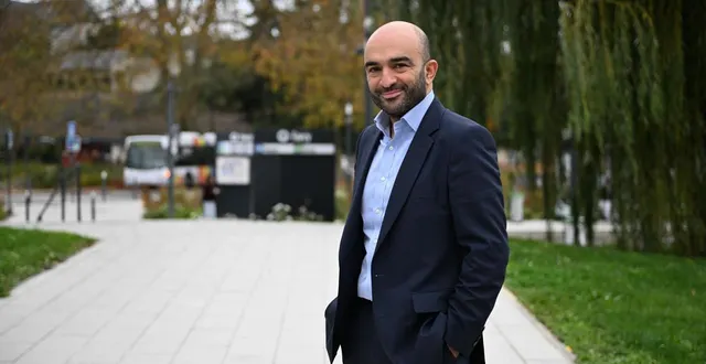 photo  angers, le 17 novembre 2025. arash saeidi, député européen (lfi), sera la tête de la liste angers populaire aux élections municipales à angers.  &copy;  archives co - josselin clair 