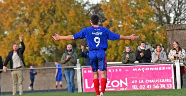 photo  le numéro 9 du fuilet a encore frappé ce dimanche.  &copy;  photo co - etienne lizambard 