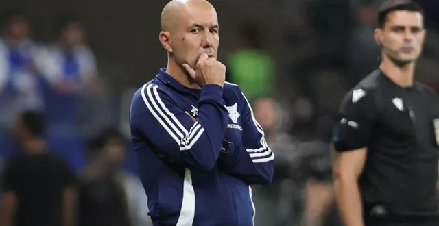 photo  leonardo jardim avec cruzeiro.  &copy;  gilson lobo / agif via afp 