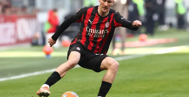 photo  alexis saelemaekers prolonge jusqu’en 2031 avec l’ac milan  &copy;  getty images via afp 