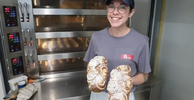 photo  baugé, le 5 décembre 2025. marion brard a créé une brioche de noël gourmande, avec des cranberries, des pistaches et des pépites de chocolat blanc.  &copy;  co - agathe le nueff 