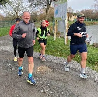 photo  une dizaine de volontaires a répondu présent.  &copy;  le maine libre 