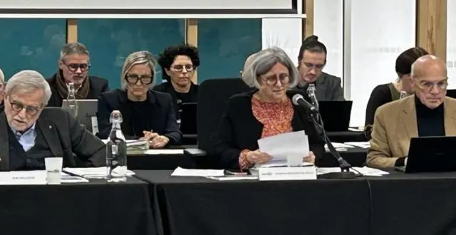 photo  de gauche à droite : patrice lucas, adjoint chargé de la culture ; jean halligon, 1er adjoint ; caroline houssin-salvetat, maire d’avrillé ; hervé pinon, adjoint chargé de l’urbanisme.  &copy;  ouest-france 