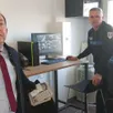 photo  les policiers municipaux frédéric notréami et clélia multon accompagnés du maire, sébastien gouhier. 