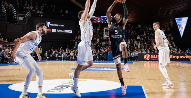 photo  shannon bogues et ses coéquipiers du msb jouent leur avenir européen contre le spartak subotica.  &copy;  fiba basketball 