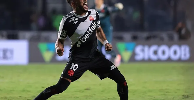 photo  dimitri payet pourrait débloquer son compteur de titres si le vasco da gama remporte la coupe du brésil.  &copy;  buda mendes / getty images via afp 