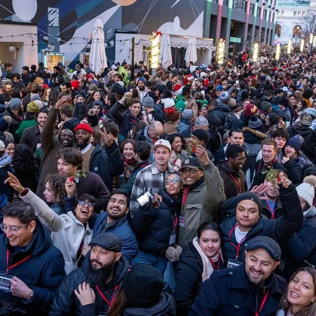 photo la joie des participants après l’annonce du record du monde.  ©  ken cedeno / reuters