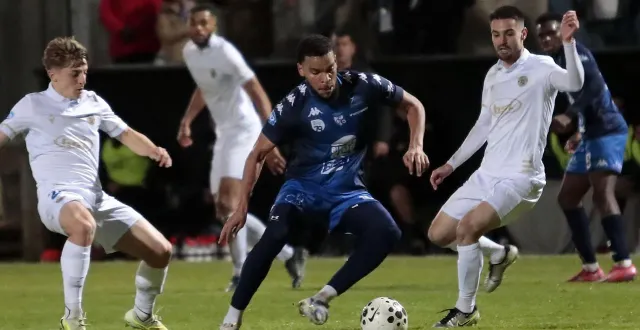 photo  alexy do rogeiro et les chauraisiens ont passé la dncg sans encombre.  &copy;  co - benoit felace 