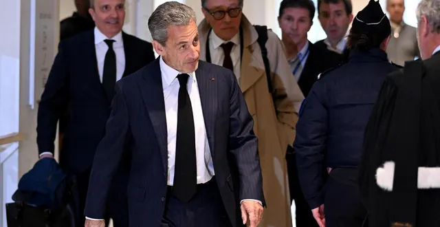 photo  nicolas sarkozy avec ses avocats au tribunal judiciaire de paris en début d’année 2025, lors du procès du financement libyen présumé de sa campagne présidentielle de 2007.  &copy;  stéphane geufroi / ouest-france 