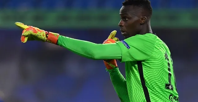 photo  edouard mendy prolonge son contrat avec le club al-ahli.  &copy;  glyn kirk / afp 