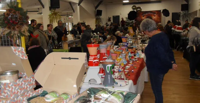 photo  le marché de noël a connu une grande fréquentation cette année.  &copy;  le maine libre 