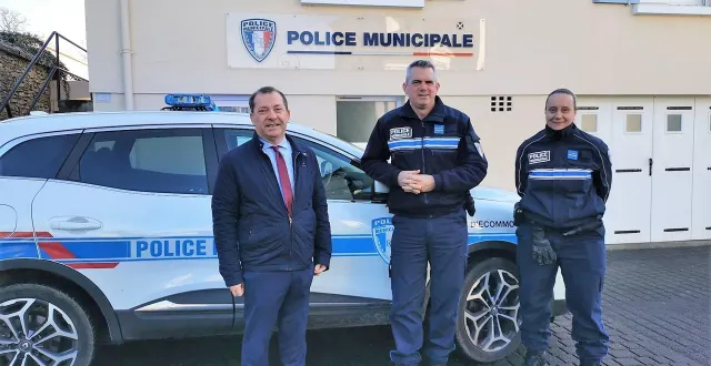 photo  la police municipale d’écommoy est dotée depuis peu d’un nouveau véhicule adapté à la capture d’animaux.  &copy;  le maine libre 