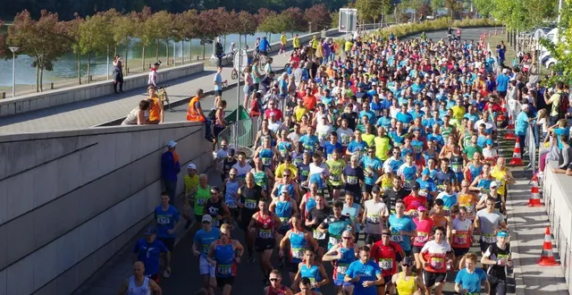 photo  angers, septembre 2019. plusieurs éditions des 10 km d’angers se sont déroulées dans la doutre avant de migrer en 2020 au lac-de-maine. le sco angers athlé reprend la main sur cette course en la déplaçant cette fois à belle-beille.  &copy;  archives co 