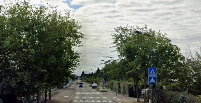 photo  la route du château à mazé-milon.  &copy;  capture d’écran : google maps 