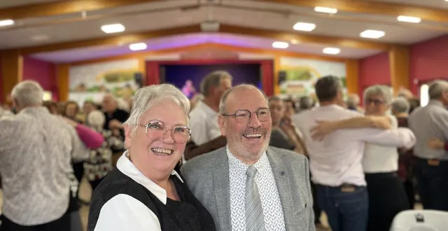 photo  nicole et jean-maurice jobard, trésorière et président de l’association les amis de la danse de champsecret, dans l’orne, ont organisé leur dernier thé dansant, ce mercredi 17 décembre 2025.  &copy;  ouest-france 