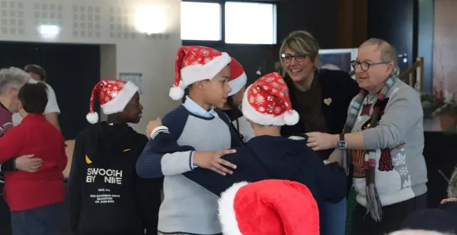 photo  à l’heure d’aller danser, tout le monde a joué le jeu.  &copy;  ouest-france 