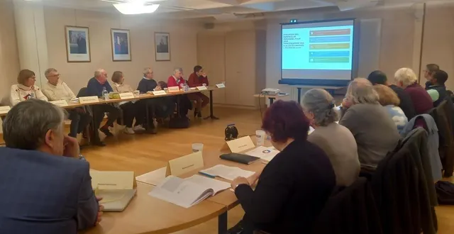 photo  le dernier conseil municipal de l’année s’est ouvert sur le débat d’orientation budgétaire 2026.  &copy;  le maine libre 