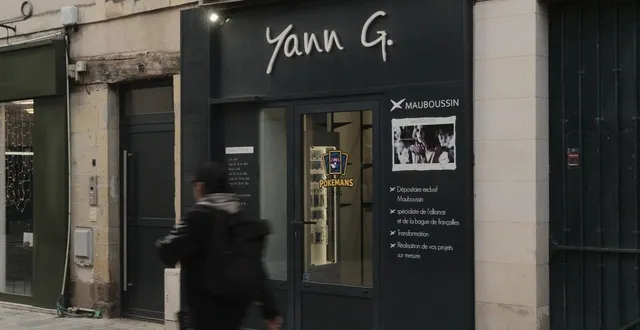 photo  la boutique pokémans est installée dans les anciens locaux de la bijouterie yann g, rue de la barillerie.  &copy;  ouest-france 