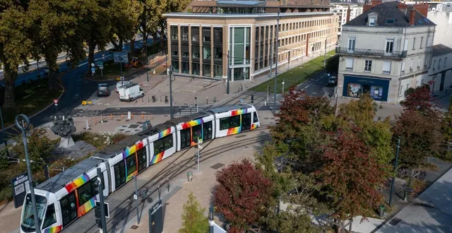 photo  angers, octobre 2025. le tramway va passer plus souvent ce week-end à angers.  &copy;  josselin clair 