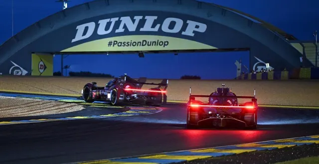 photo  la passerelle dunlop devrait faire partie du passé, en 2026, et désormais se parer des couleurs de la marque américaine goodyear.  &copy;  marc ollivier / ouest-france 