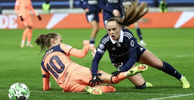 photo  lou bogaert (paris fc).  &copy;  franck fife/afp 