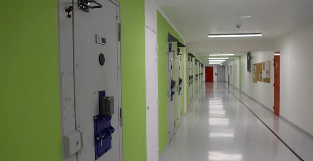 photo  la rencontre avec françois besse devait avoir lieu avec les détenus du quartier de lutte contre la criminalité organisée, jeudi 18 décembre 2025. elle a finalement eu dans une autre aile de la prison de condé-sur-sarthe.  &copy;  ouest-france 