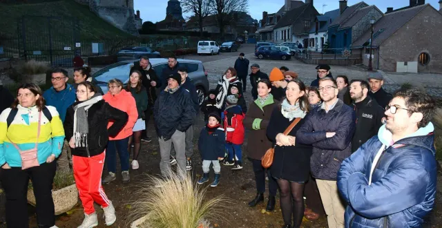 photo  les participants au jeu de piste.  &copy;  le maine libre 