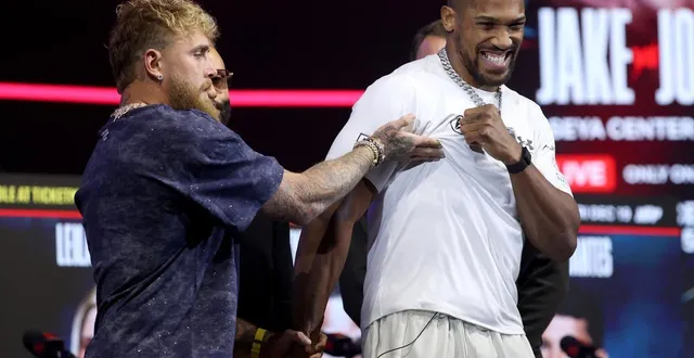 photo  ce vendredi 19 décembre, jake paul affronte anthony joshua dans un combat qualifié « d’ovni » par les observateurs de la boxe.  &copy;  getty images via afp 