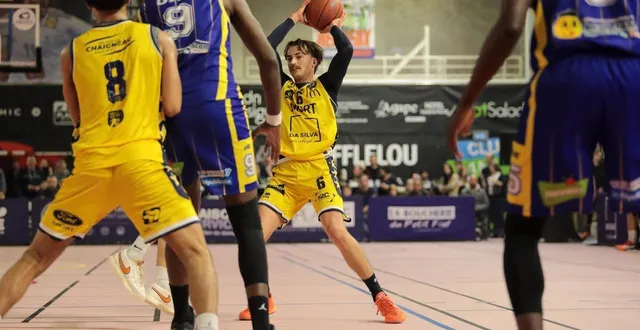 photo  pierre cellerier, le meneur et capitaine de l’as niort.  &copy;  co - jordan magneron 