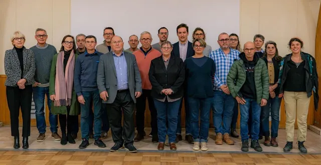 photo  quinze nouvelles personnes ont rejoint quatorze élus de la majorité sortante pour constituer la liste conduite par jean-luc davy.  &copy;  co 