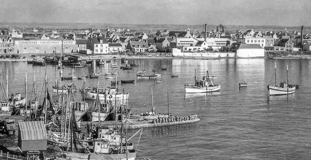 photo  un des films projeté lors de cette séance mémorielle raconte l’histoire du port de saint-guénolé.  &copy;  archive. 