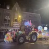 photo les tracteurs illuminés ont défilé ce vendredi 19 décembre 2025 dans les rues de flers, dans l’orne.