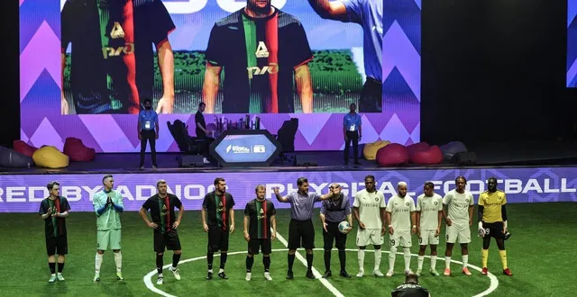 photo  l’équipe française du united fc s’est inclinée face aux russes du lokomotiv moscou, jeudi, autant en virtuel (0-2), qu’en réel (0-2).  &copy;  fadel senna / afp 