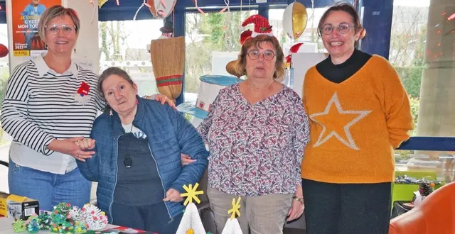 photo  tout au long de l’année des animations se succèdent à la maison de retraite esprit de famille. les travaux manuels sont à l’honneur sous toutes leurs formes sous la houlette de nadia bonnel. les résidents ont pu préparer des objets mêlant bricolage, collage, peinture, couture, le but étant de les vendre pour une bonne action. le stand mis en place dans le hall d’entrée et tenu mercredi par des employées et des résidents a rapporté 274 €, cette somme a été remise au comité téléthon du pays de tinchebray.  &copy;  ouest-france 