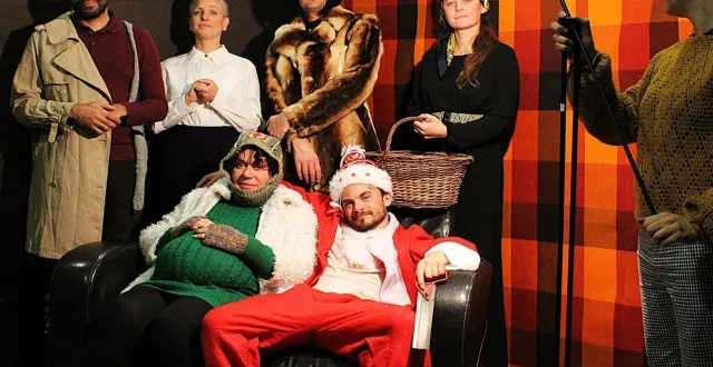 photo  connus de tous, mais toujours revus avec plaisir, les personnages hauts en couleur du père noël est une ordure.  &copy;  compagnie les 3 points de…  