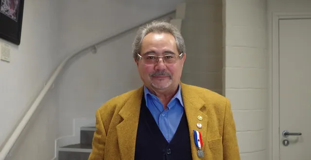 photo  richard verba, président du comité du souvenir français de champagné.  &copy;  le maine libre 