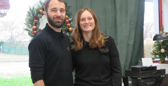 photo  alexandre et noémie, nouveaux commerçants à trangé, sont convaincus de l’importance d’un magasin de village pour créer du lien et faciliter la vie des habitants.  &copy;  le maine libre 