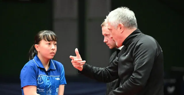 photo  à tout juste 13 ans, lisa zhao a fait ses débuts en pro a lors de la première partie de saison.  &copy;  joseph thouin 