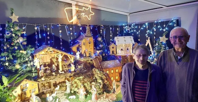 photo  marie-josèphe et henri berger aiment que la magie de noël opère dans leur maison.  &copy;  co 