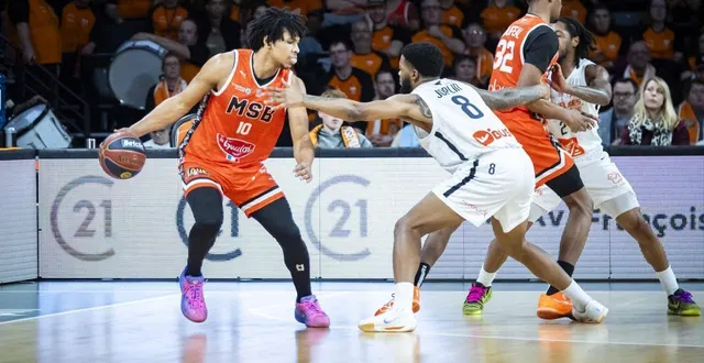 photo  ugo doumbia (msb) a réalisé une prestation très solide avec 12 points et 3 passes en 18 minutes contre gravelines dunkerque.  &copy;  dominique breugnot 