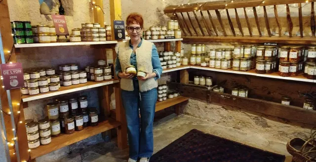 photo  annabelle cousin est productrice à la ferme du pinier.  &copy;  ouest-france 