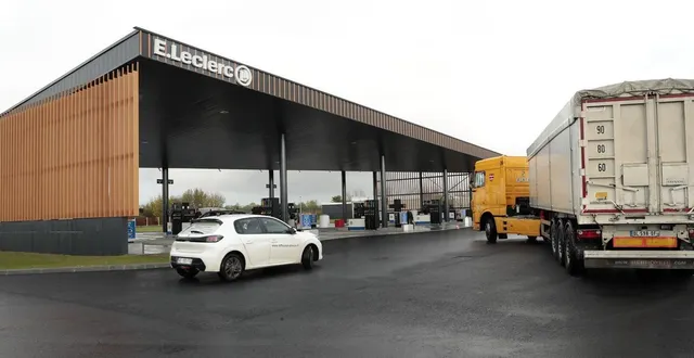 photo  une station-service leclerc ressemblant à celle de la route de la rochelle, à bessines, doit voir le jour à l’horizon 2027 dans la zone terre de sport.  &copy;  archives co - benoit felace 