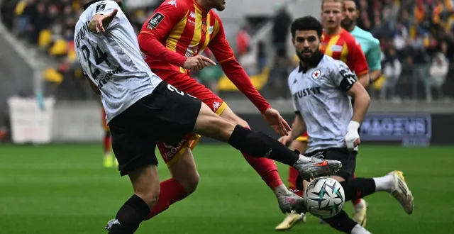 photo  milan robin et ses coéquipiers du mans fc aimeraient, comme la saison passée, que la coupe de france serve leur dynamique en championnat.  &copy;  archives le maine libre - denis lambert 