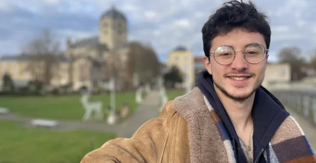 photo  amori chesnel a aujourd’hui 22 ans. neuf ans après la mort de son petit frère, il est en mesure de dire qu’il est aujourd’hui heureux !  &copy;  ouest-france 