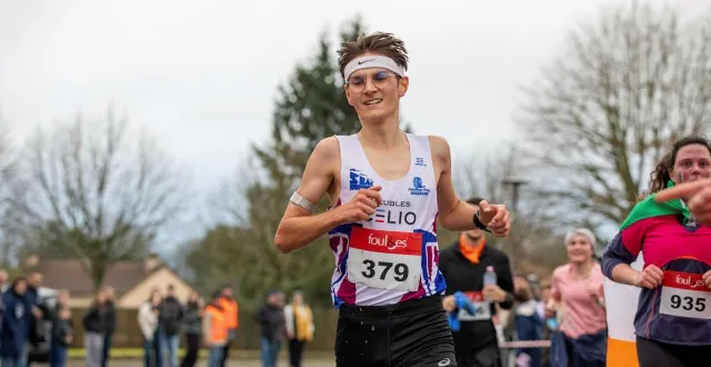 photo  pour parfaire sa préparation hivernale, roméo dorvau a participé à la corrida de courlayoù il a pris la deuxième place du 10 km.  &copy;  co - clémence chauvin 