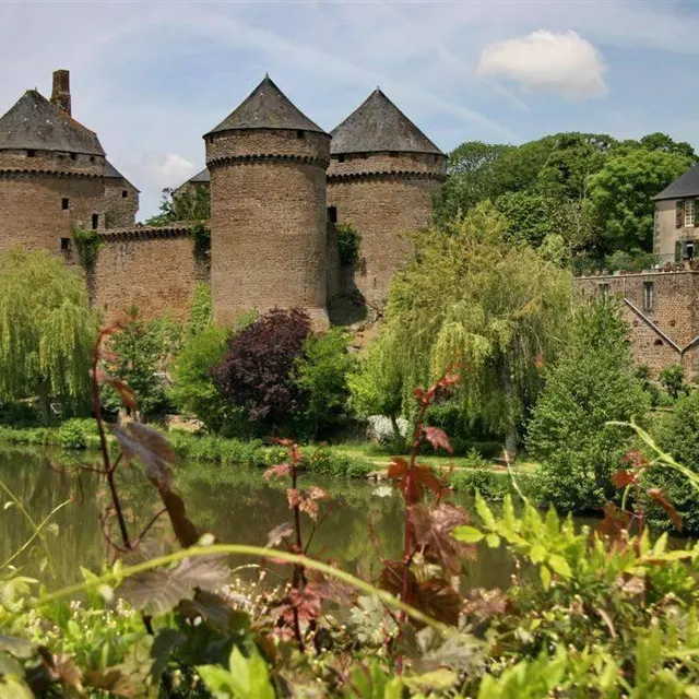 photo lassay-les-châteaux, première représentante de la mayenne, arrive à la troisième place de notre concours.  ©  archives