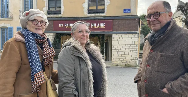 photo  mireille cossé, annabel besson-bouvier et joël lenoir s’opposent au changement de nom d’une rue à bellême (orne).  &copy;  ouest-france 