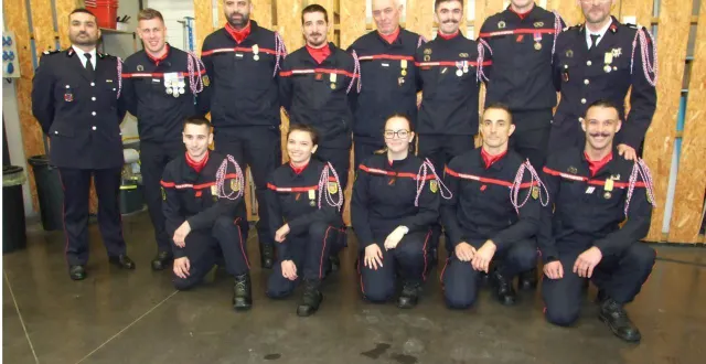 photo  les médaillés de cette sainte-barbe 2025.  &copy;  ouest-france 